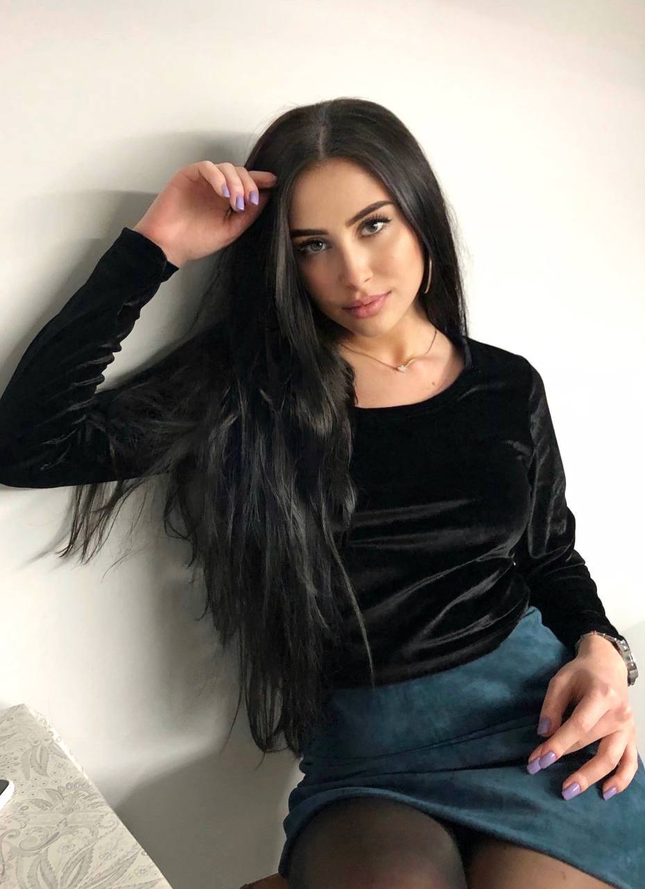 Online Dating for Married People: What to Know Before You Start