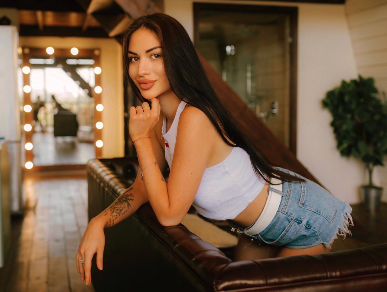 Video Chat USA: Meet People Across America Online