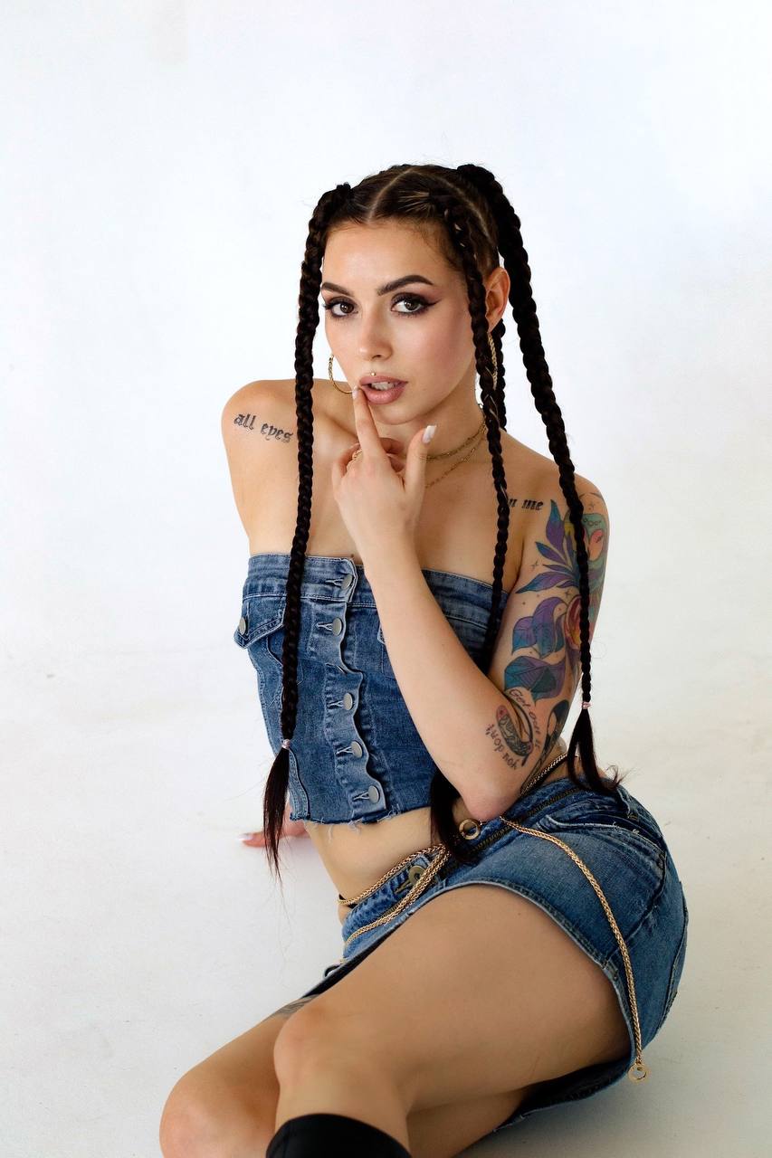 Talk to Women Video Chat: Real Conversations in Real Time