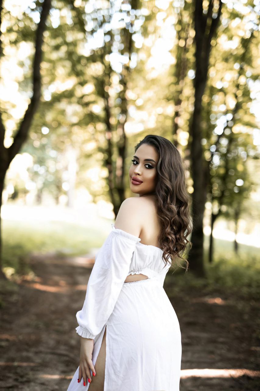 Who Is Pamela Anderson Dating: Latest Relationship Updates