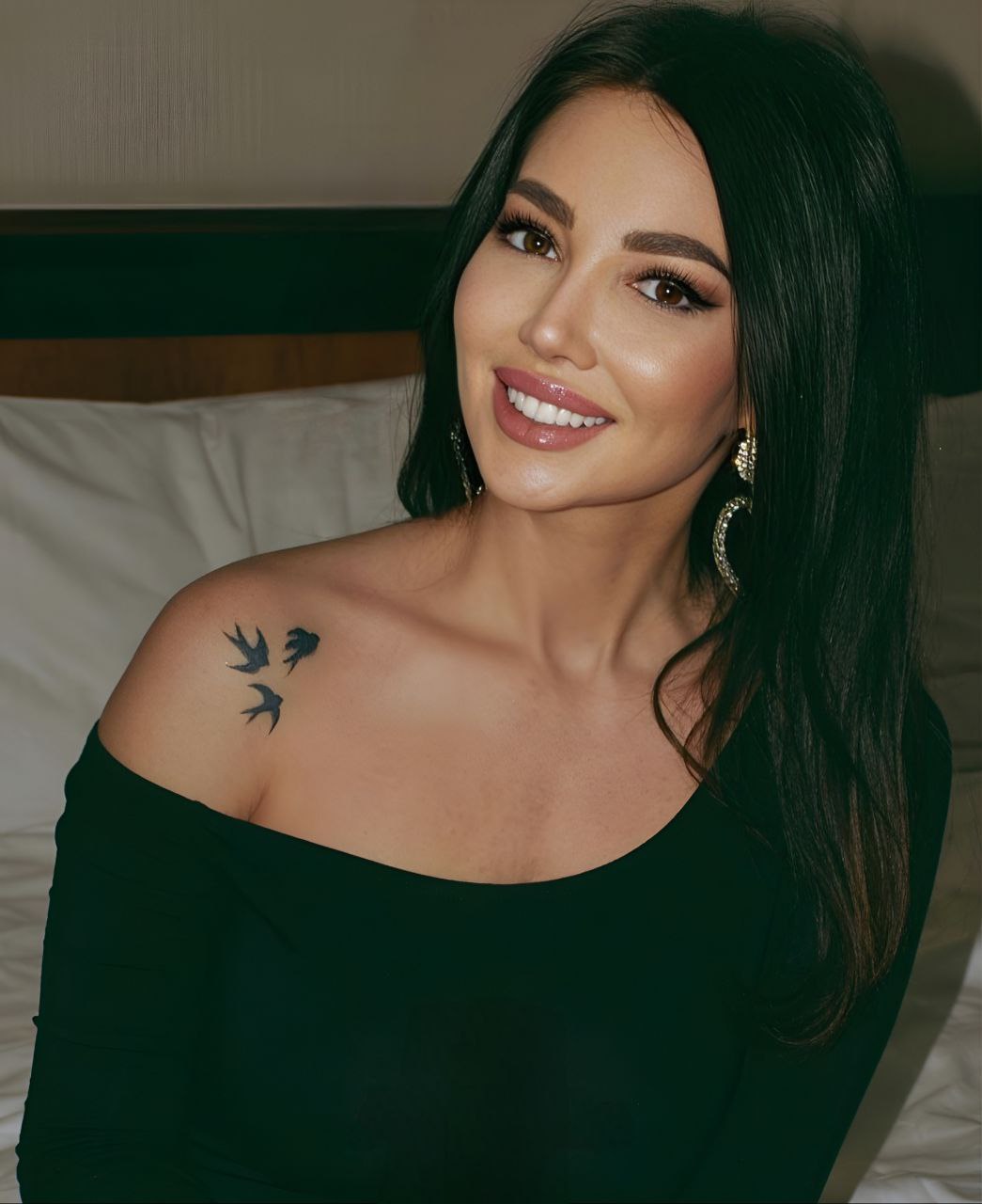 Gold Brides: Meet Beautiful Foreign Women for Serious Dating