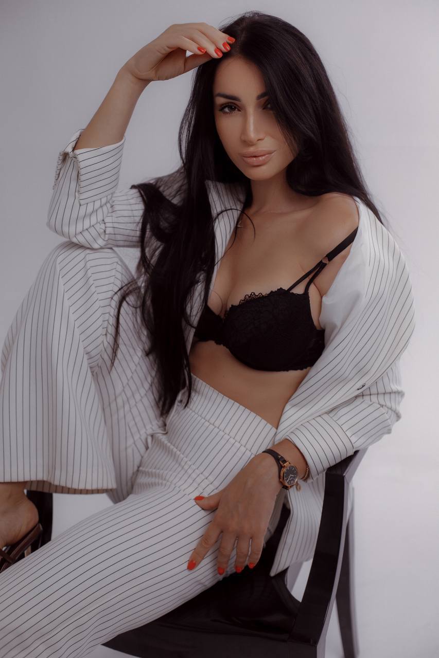 Ukrainian Women Are So Hot: Beauty, Personality, and Dating Insights